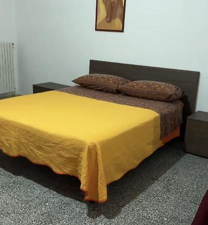 Apartamento Handy San Benedetto Bríndisi Exterior foto